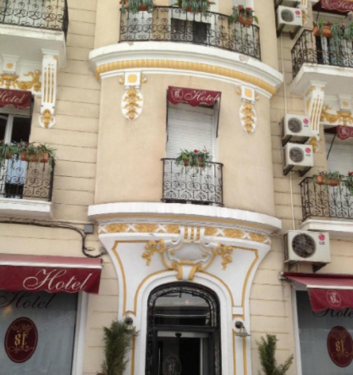 ST Hotel Algiers Eksteriør billede
